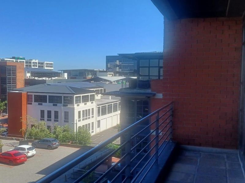 Prime Office Space in Secure and Sustainable Business Park - Photo 5