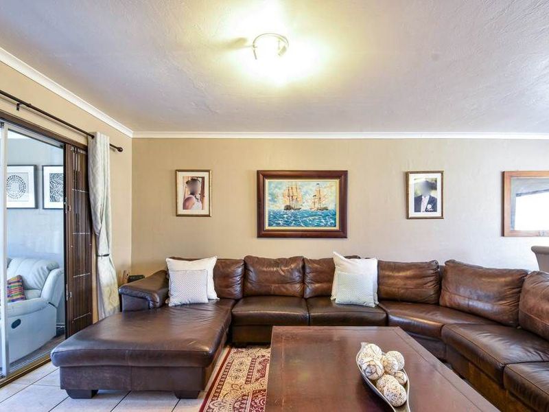 Embrace Modern Living Near Curro Wilgeheuwel! - Photo 4