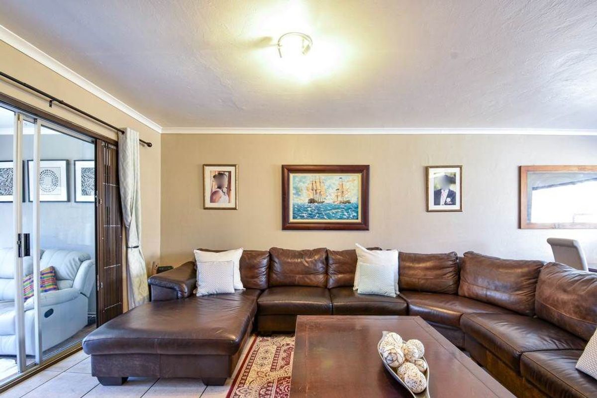 Embrace Modern Living Near Curro Wilgeheuwel! - Photo 4