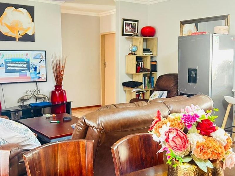 El Shaddai Townhouse: Where Comfort Meets Convenience! - Photo 4