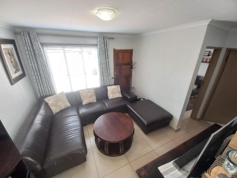 Two bedroom house for sale - Photo 7