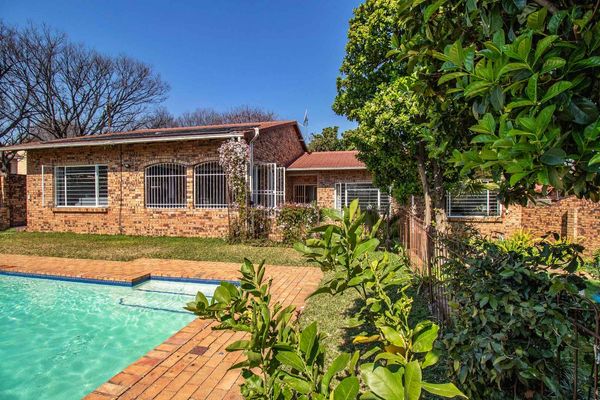 4 Bedroom House in Rivonia For Sale R2,870,000 #2336636
