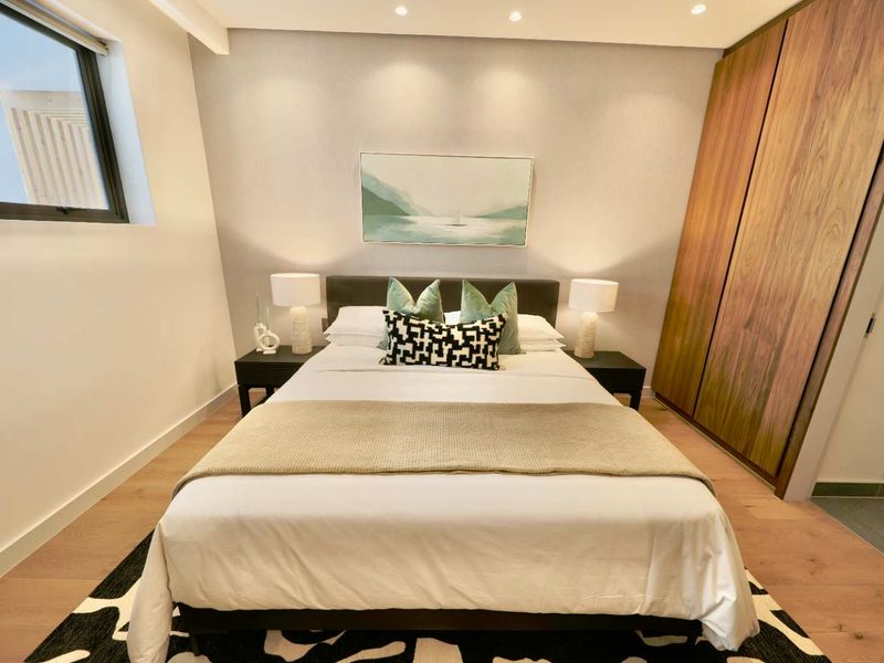 Brand New Luxury One-Bedroom Apartment | V&A Waterfront | Cape Town - Photo 2