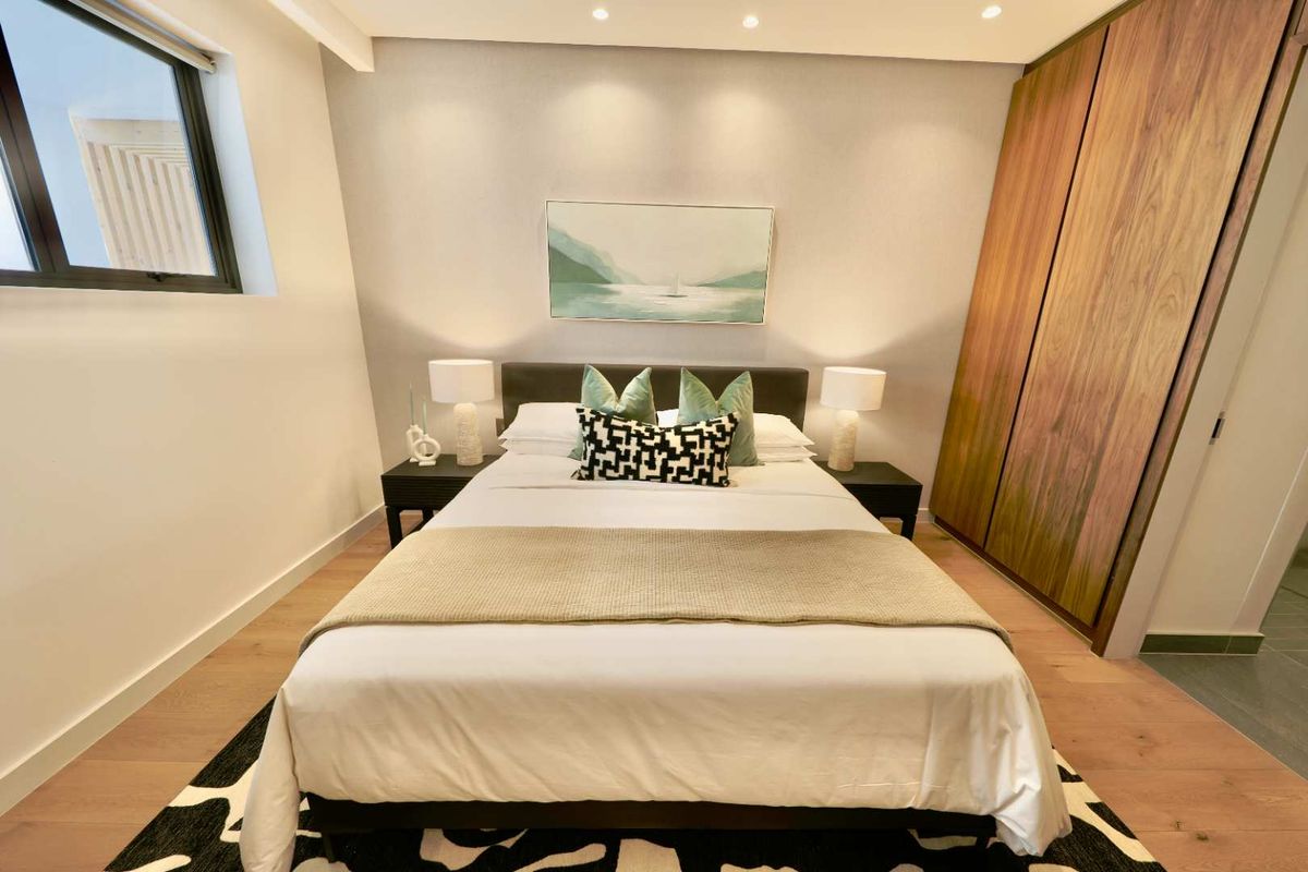 Brand New Luxury One-Bedroom Apartment | V&A Waterfront | Cape Town - Photo 2