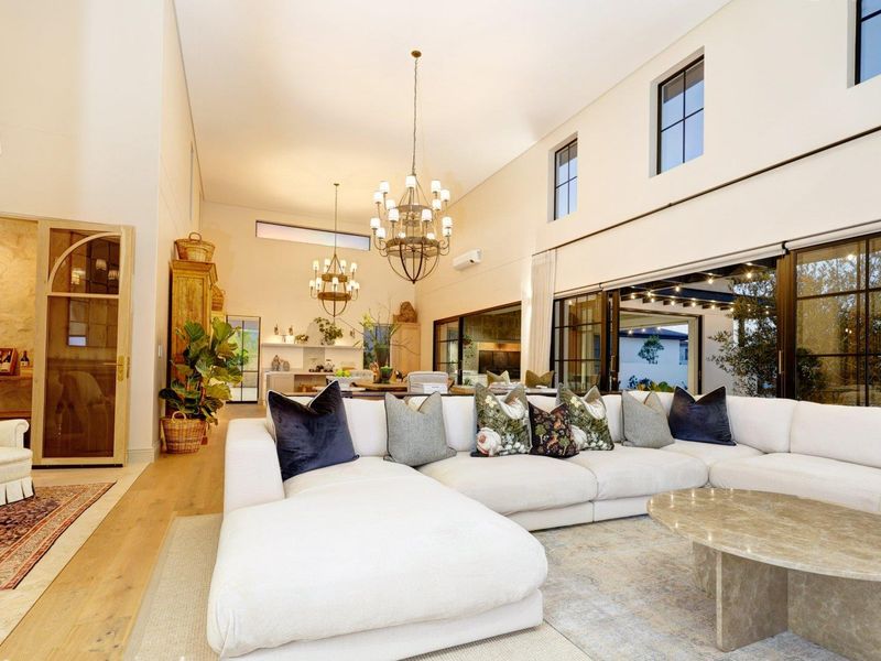 An extraordinary home crafted for individuals with refined taste and a unique sense of style! - Photo 7