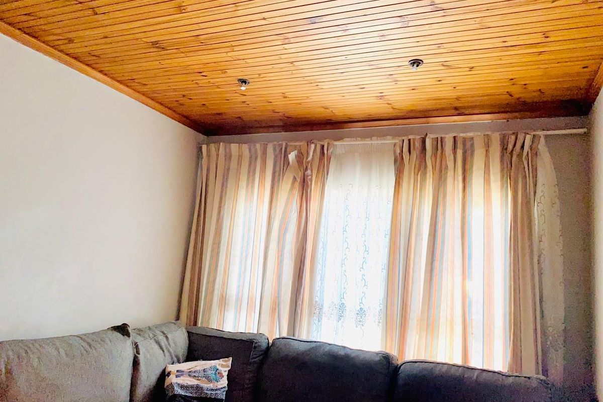 Spacious 4 bedroom Family Home in Wild en Weide, Richards Bay - Photo 2