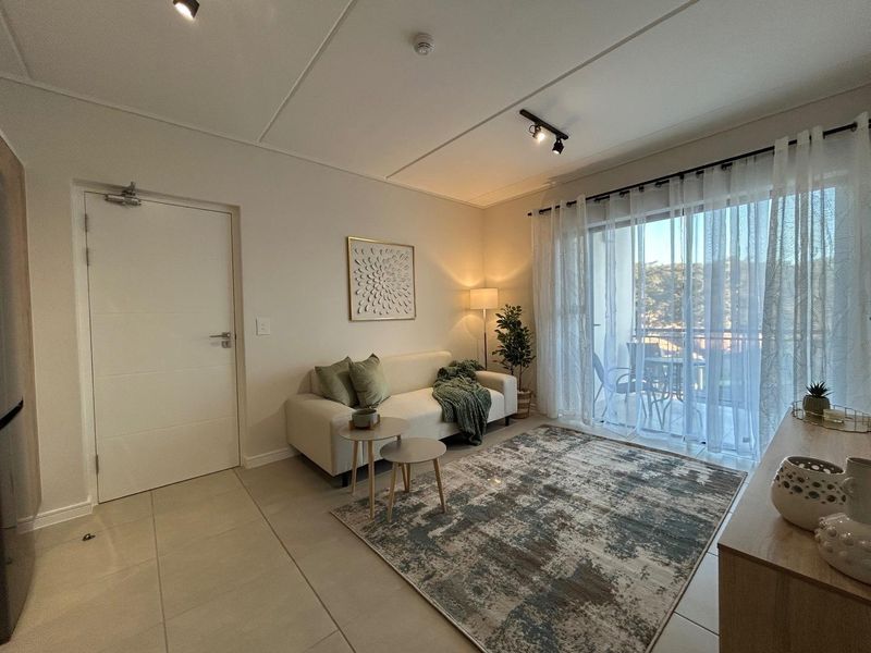 Modern Fully Furnished 1 Bedroom Apartment in De Aan-Zicht Estate, Richwood - Photo 1