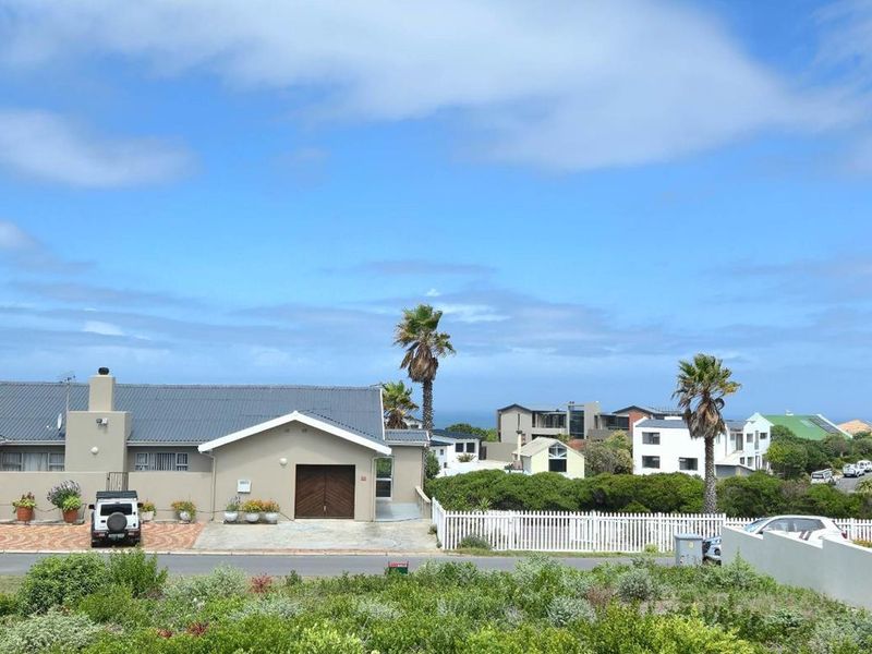Prime Vacant Land in Franskraal with Sea Views Near Coastline and Amenities - Photo 2