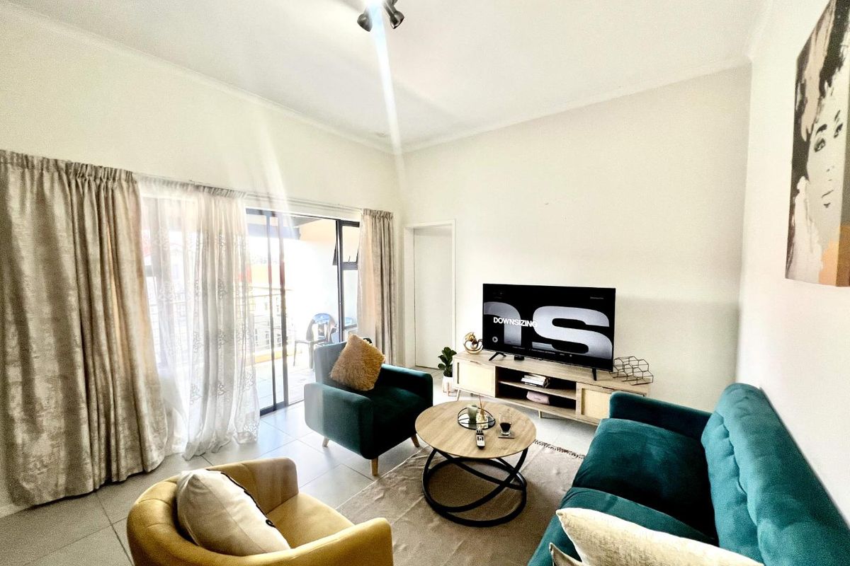 Modern Elegance: 1-Bedroom Gem with Balcony & Braai - Photo 5