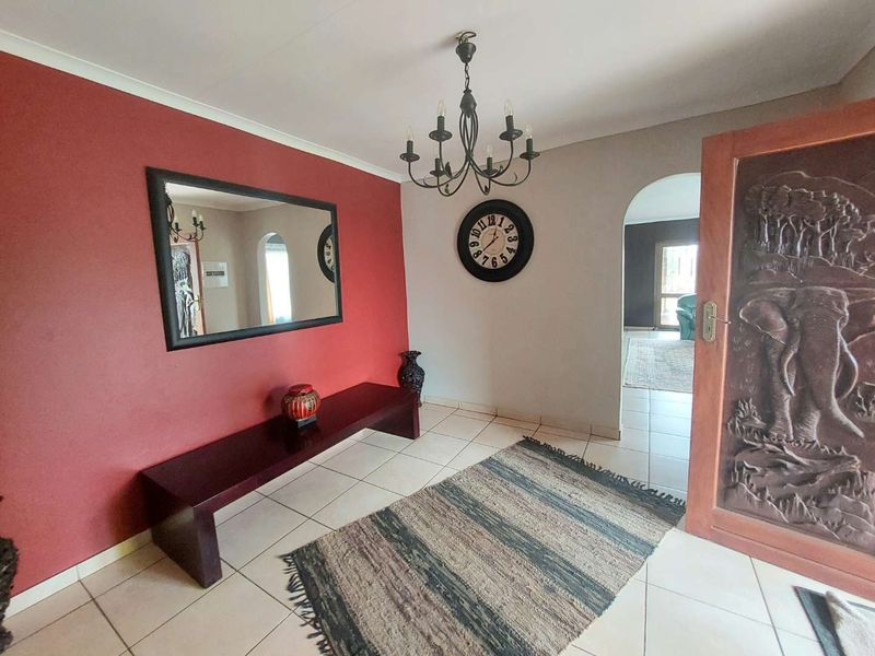 Country Living. City Flair - Photo 3