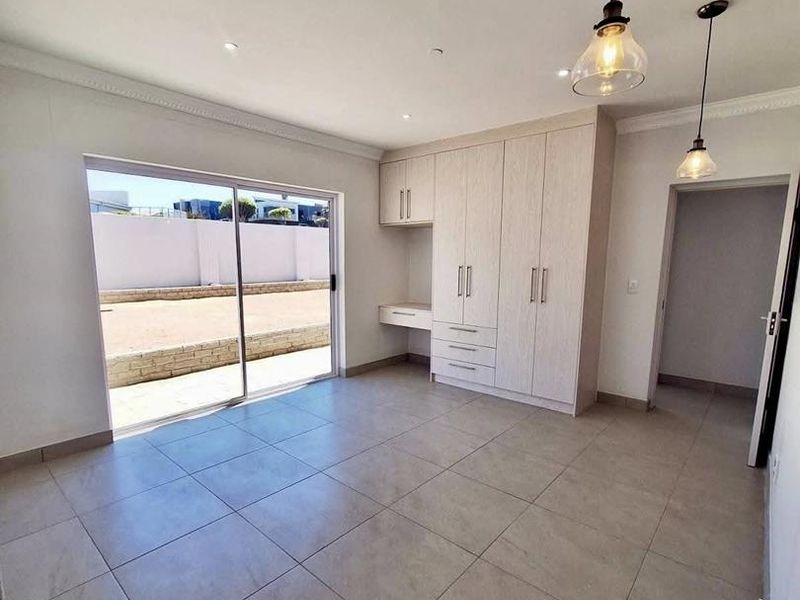 Swakopmund- For Sale-N$6 250 000 - Photo 4