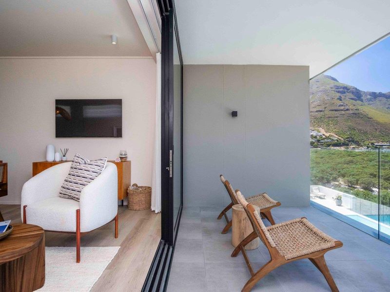 Luxury, Location and Lifestyle - Photo 9