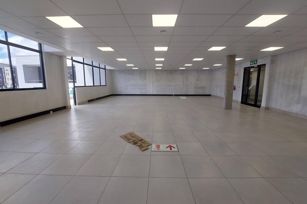 To let Kleine kuppe - Hilltop Village (Office or medical suite) - Photo 4