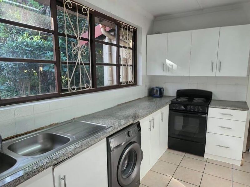 Millionaire's Mile Opportunity - Prime Position Under R2 Million! - Photo 9