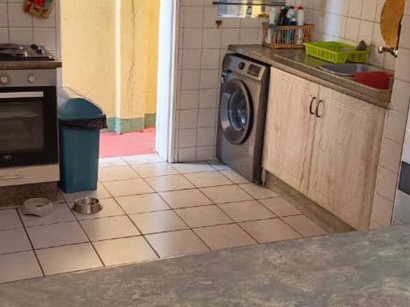 Hochland Park  Duplex Apartment - Photo 3