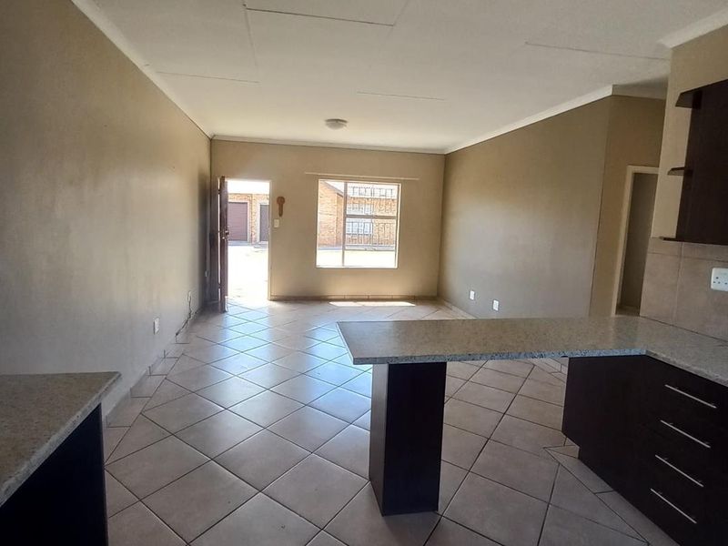 2Bed, 2Bath Townhouse in Riversdale, Meyerton. - Photo 5