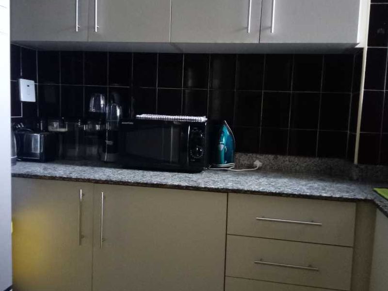 Affordable unit for sale in the heart of Durban CBD. - Photo 9