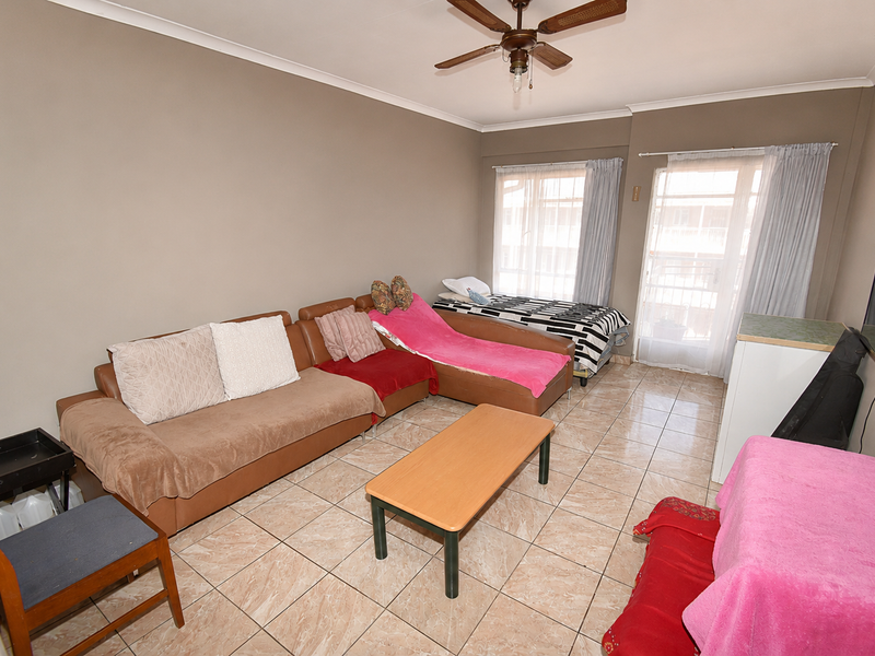 Third Floor Apartment - Photo 2