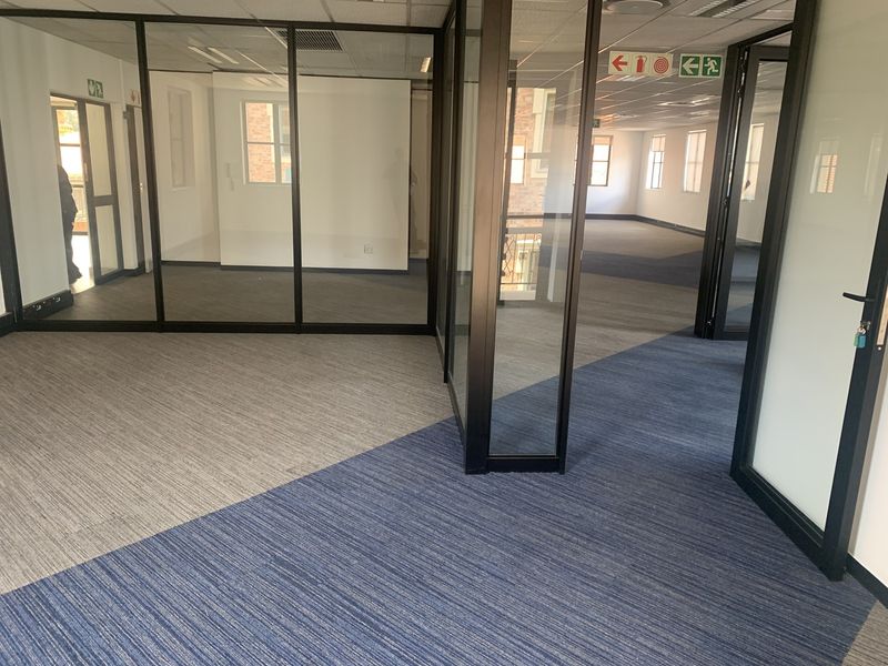 295m2 Rivonia Office To Let - Photo 5
