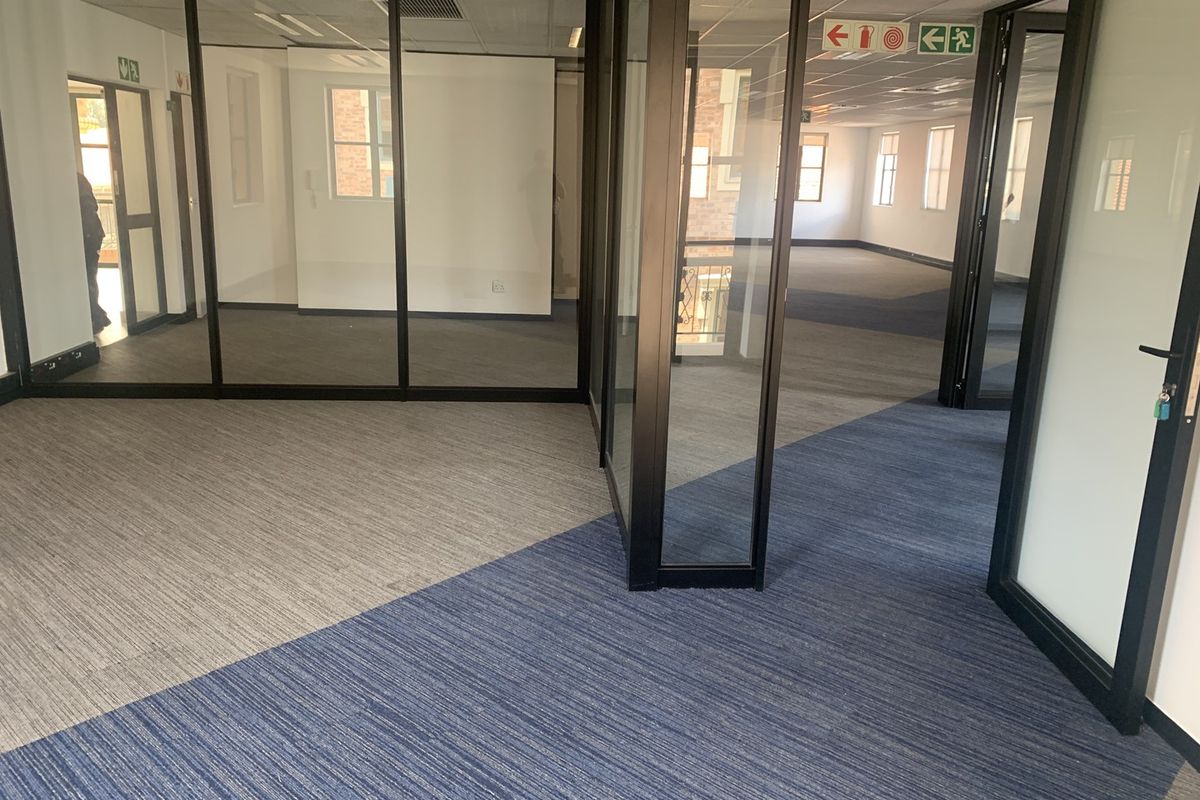 295m2 Rivonia Office To Let - Photo 5