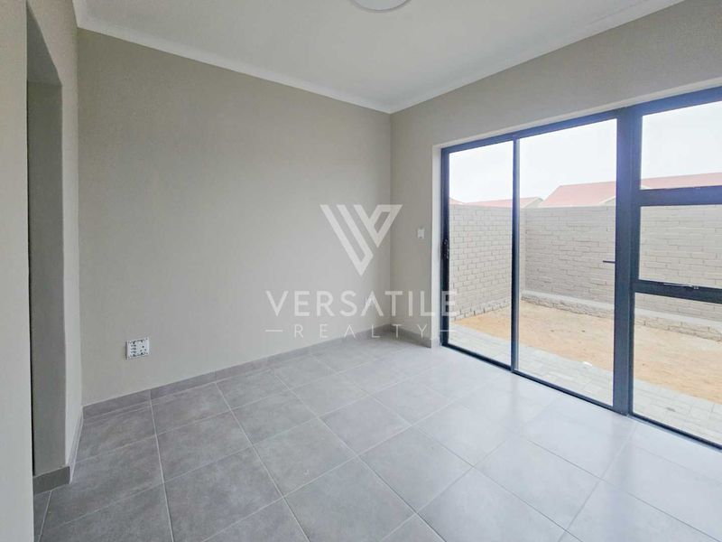 Single Level Townhouse - Photo 8