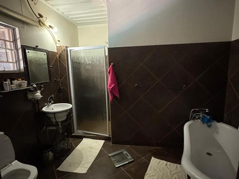 OUTJO BEAUTIFUL FAMILY HOUSE FOR SALE - Photo 9