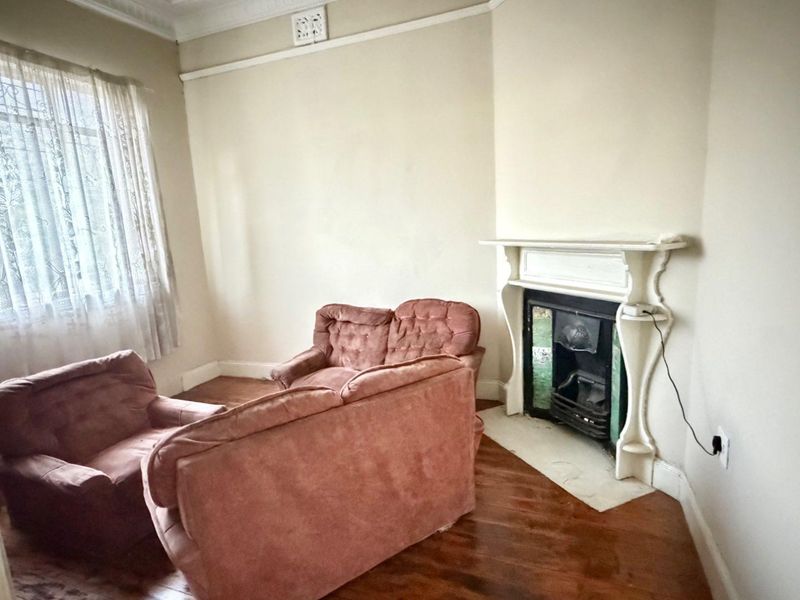 Dual Living Dream: Two Homes, Endless Possibilities! - Photo 9