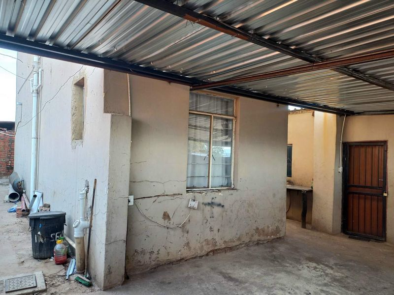 11 bedroom house for sale in Atteridgeville - Photo 5