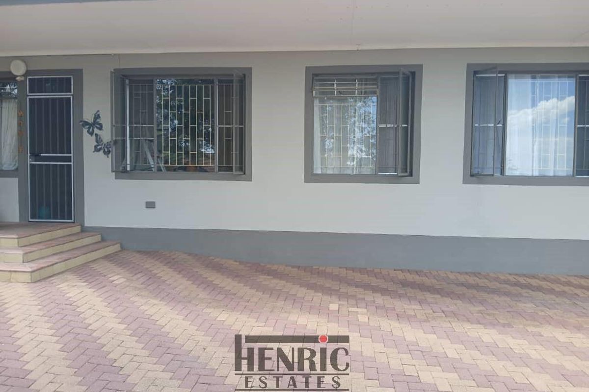 High Networth house - Photo 2