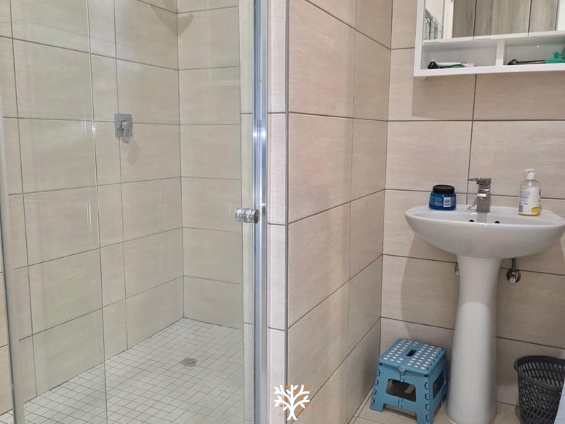 Duplex For Sale in Rocky Crest | N$1.85m - Photo 9