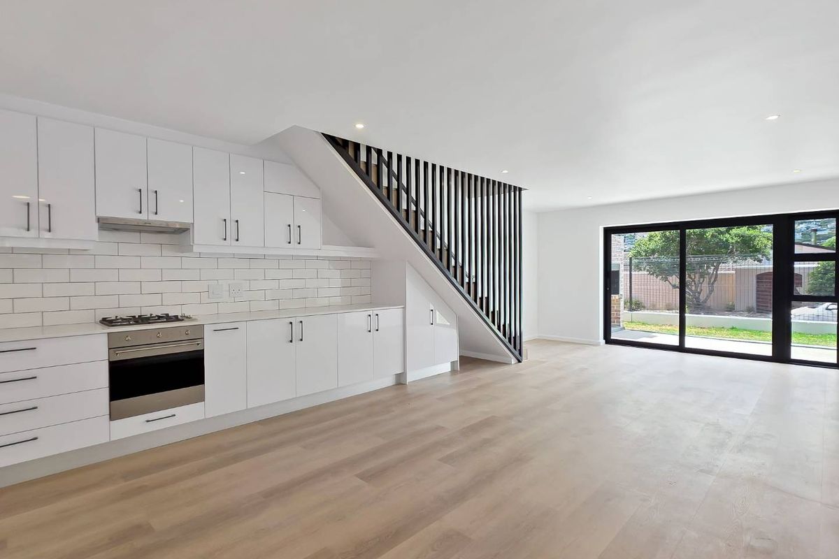 Brand New 3 Bedroom Townhouse - Photo 2