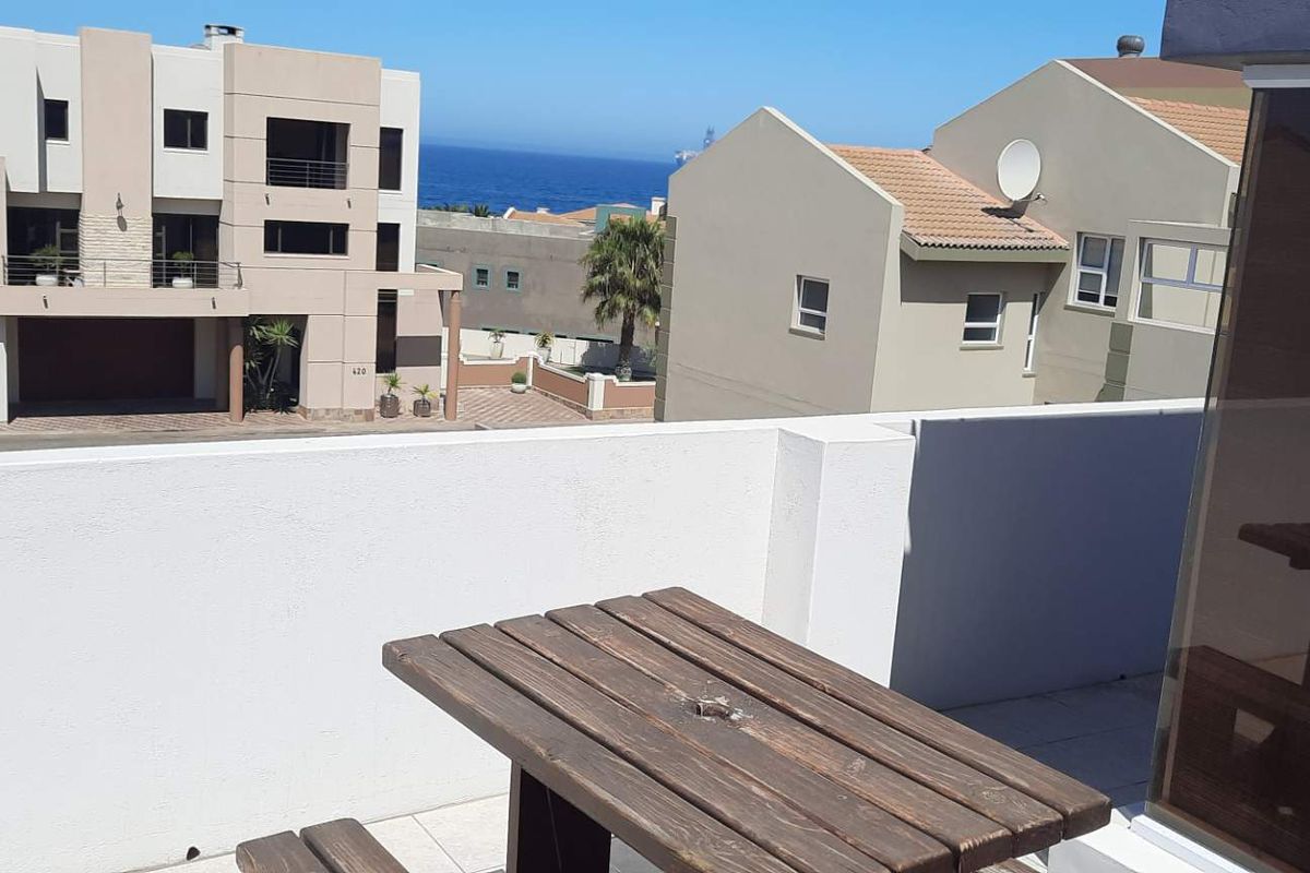 Price includes 2 Duplex Townhouses! - Photo 2