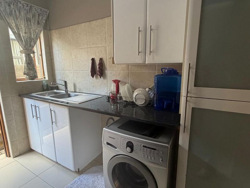 Spacious, Stylish & Designed for Living – Your Dream Home Awaits - Photo 9