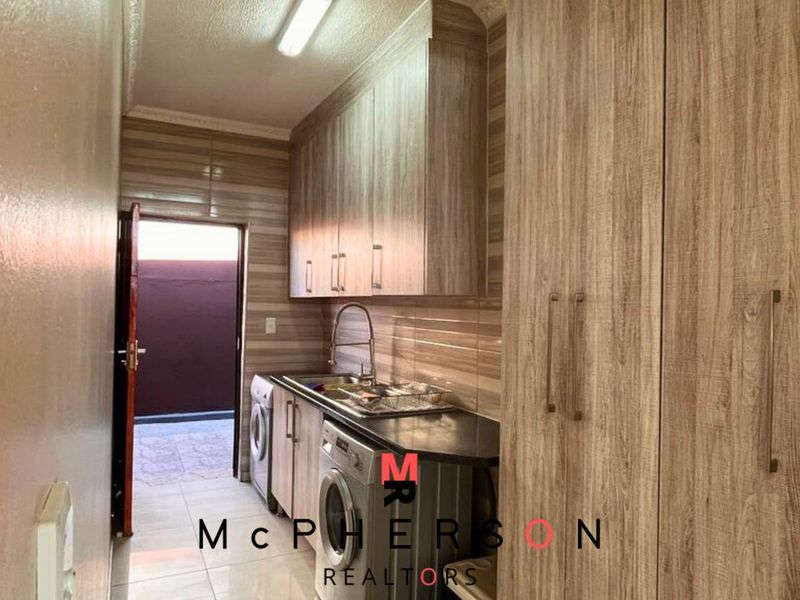 Lovely Family Home For Sale - Photo 4