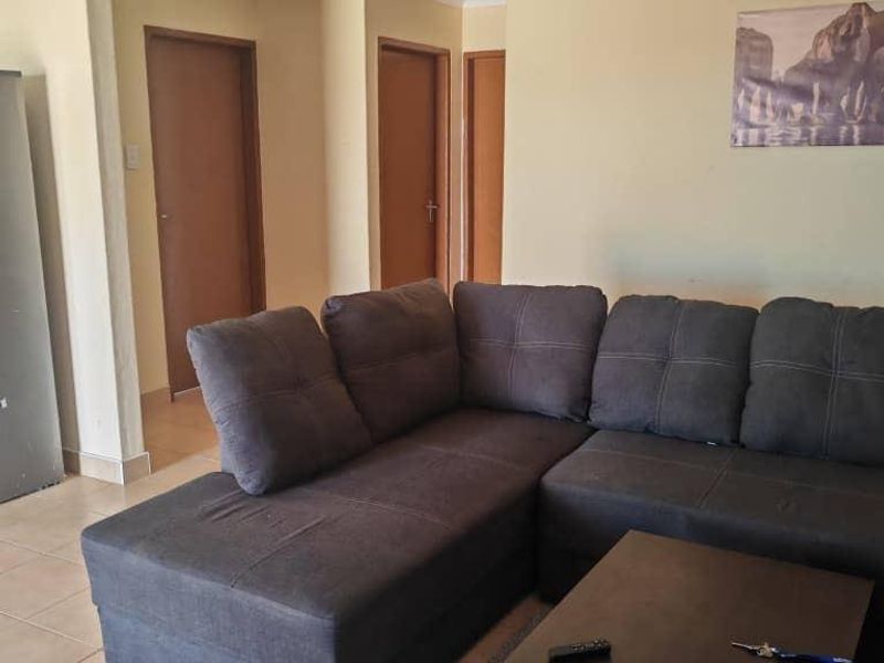 Two bedrooms house for sale in Arandis Extension 5,  Selling Price N$670000 (cost excluded), erf size 307 sqm - Photo 5