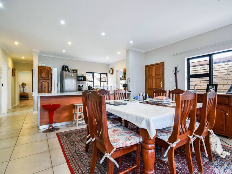 Sleek, modern duet with fine finishes - Garsfontein - Photo 10