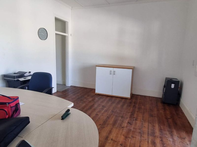 Hot New Release! Perfectly positioned! - Photo 8