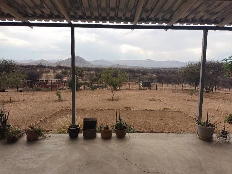 Buy a 5 hactres plot in Brakwater Offering a Spacious Family Estate with Two Additional Houses – that are well kept for N$ 5.5 million cost excluded - Photo 5