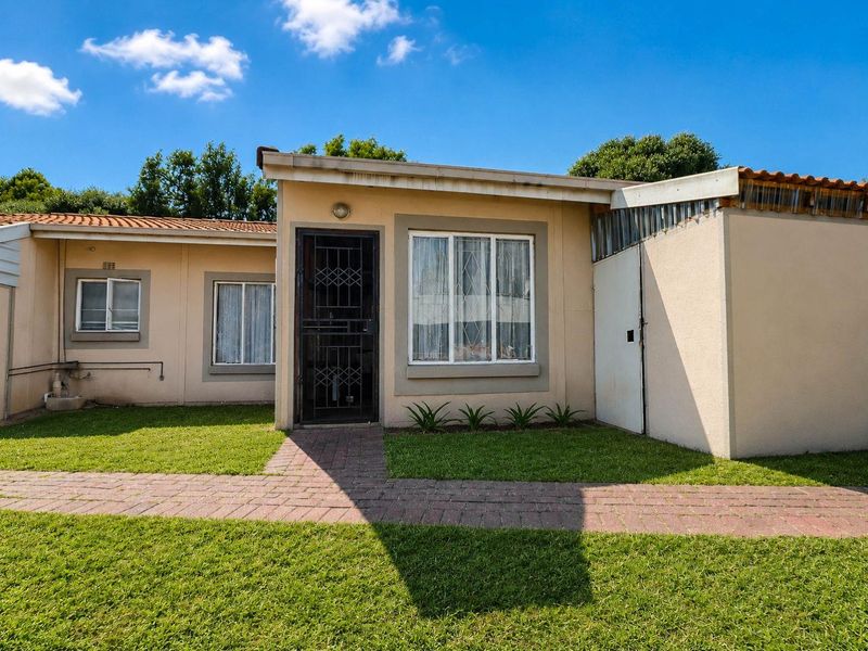3 Bedroom Simplex - Photo 4