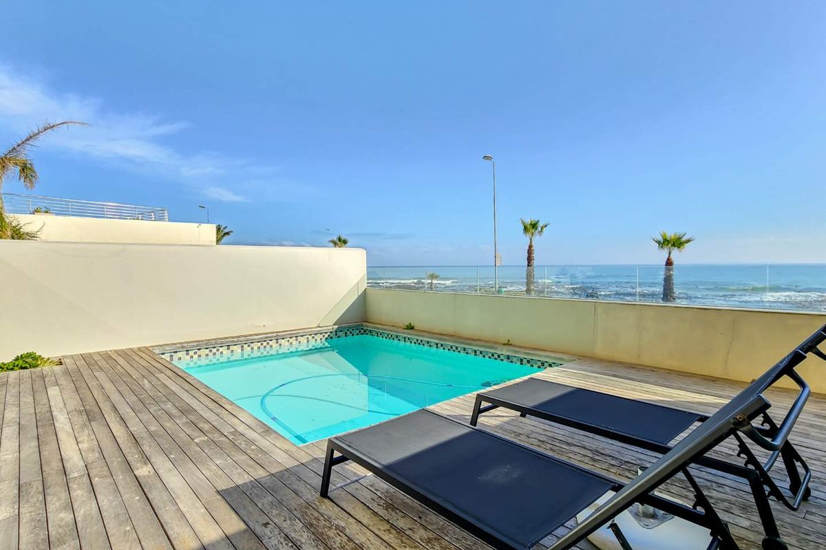 Mouille Point’s Secret Escape - Photo 5