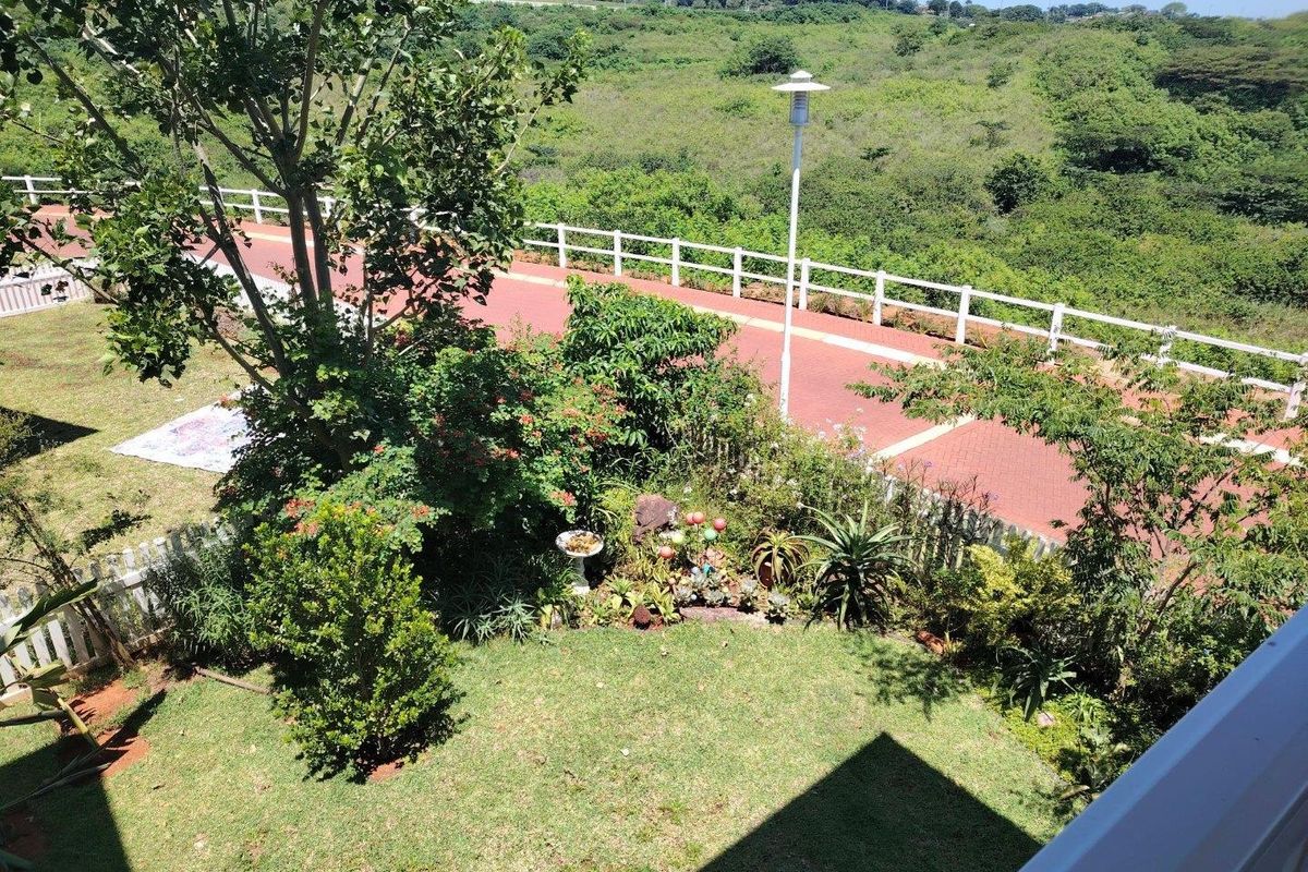 1 bedroom Apartment in Mount Edgecombe - Photo 4