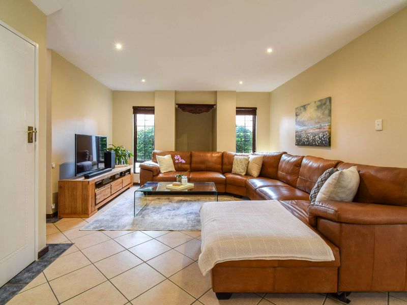 A PERFECT PLACE TO CALL HOME! - Photo 10