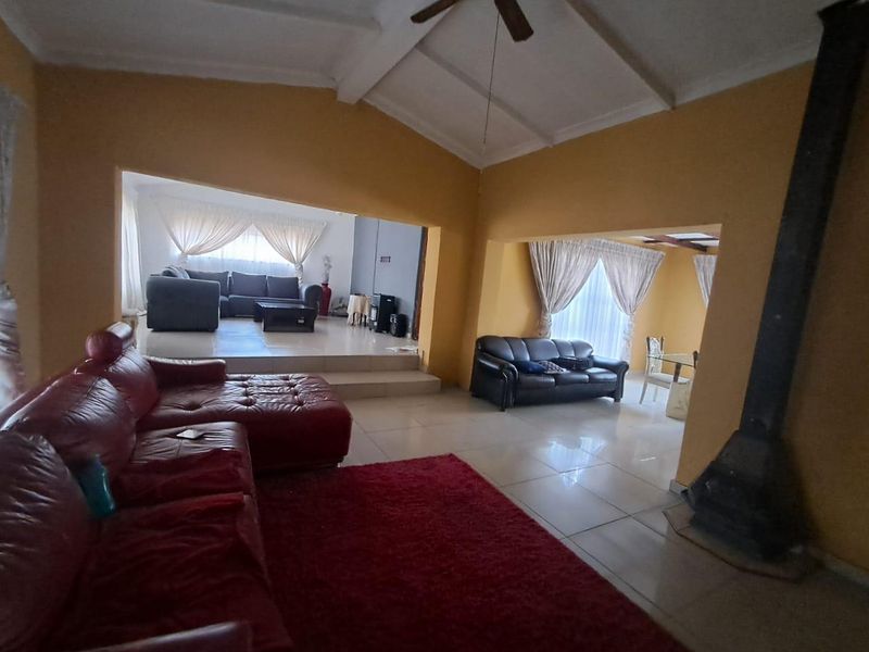 3 Bedroom For Sale In Estera Germiston - Photo 8