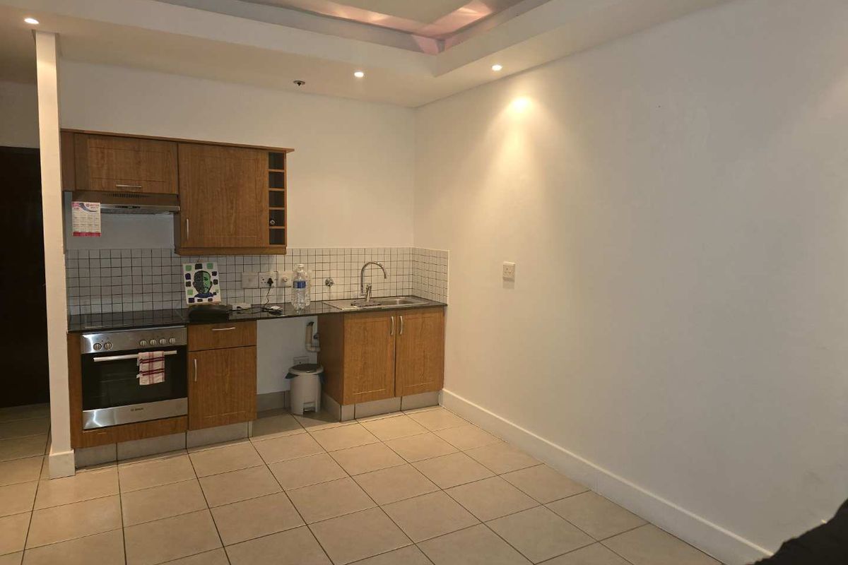 Charming Bachelor Apartment in Ferreirasdorp - Photo 5