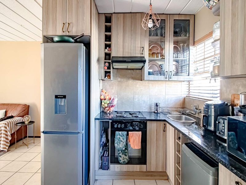 Ground Floor Apartment - Photo 8