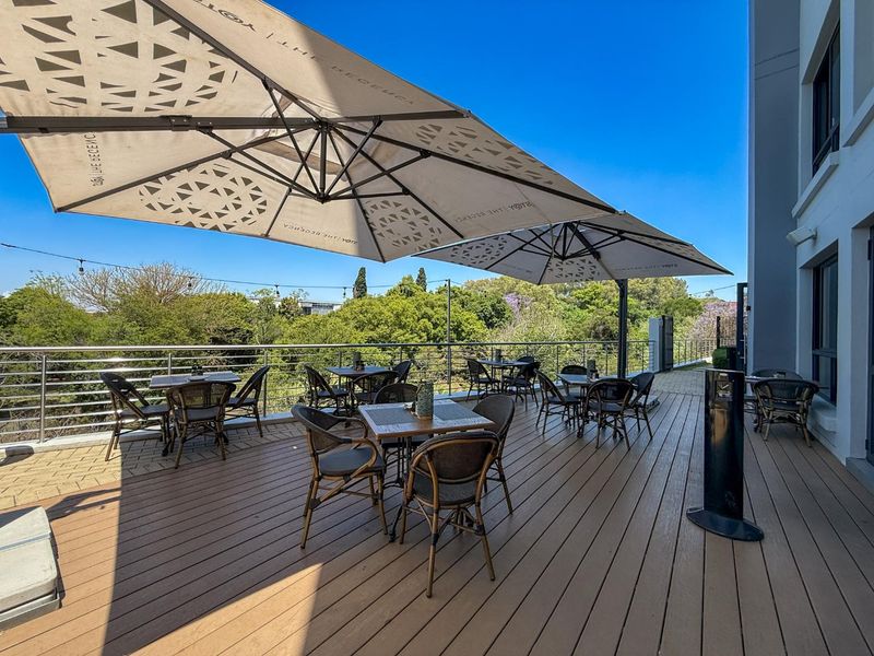 North-Facing 2-Bedroom Apartment with Serene Leafy Views | Flexible Studio + 1-Bed Layout at The Regency - Photo 2