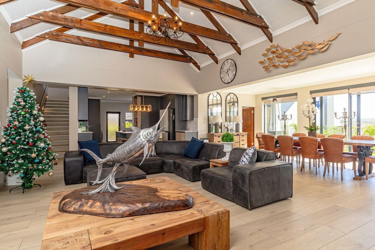 Unwind in style: Renosterbos Estate awaits - Photo 4