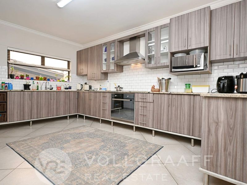 Neat Corner Home with Bachelor Unit For Sale in Extension 22, Swakopmund - Photo 3