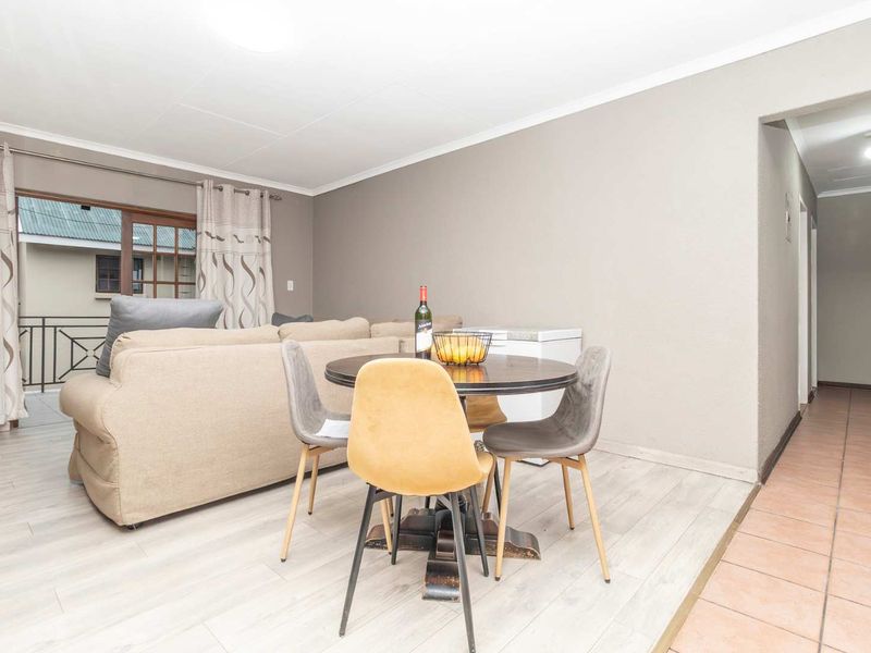 *where luxury and style compliment health and outdoor living* - Photo 6