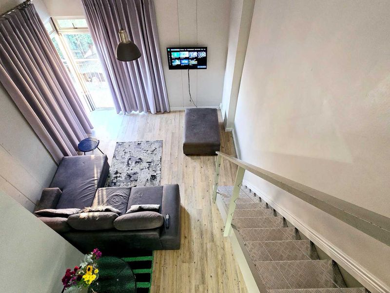 Modern Loft Apartment in a Secure Complex - Photo 10